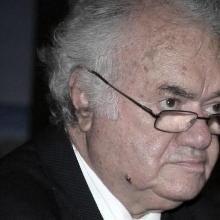 μανόλης καρέλλης