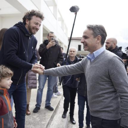 Ιωάννινα: Περιοδεία Μητσοτάκη στο κέντρο της πόλης