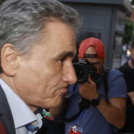 τσακαλωτος