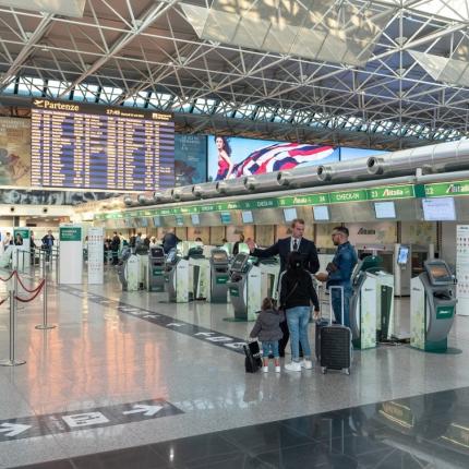 Ιταλία: Ακυρώθηκαν 1.000 πτήσεις λόγω στάσης εργασίας στα αεροδρόμια