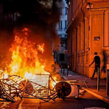 γαλλία επεισόδια