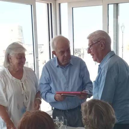 Βασίλης Λαμπρινός - Έντουαρτ Βόλτερ