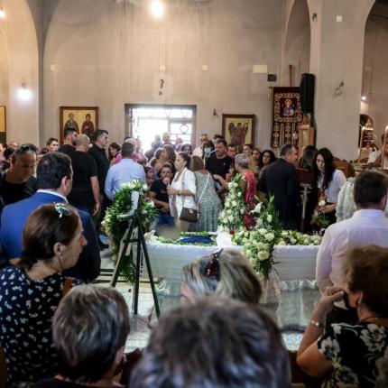 Θλίψη στην κηδεία του 36χρονου Αντώνη