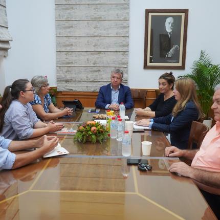 αρναουτακης