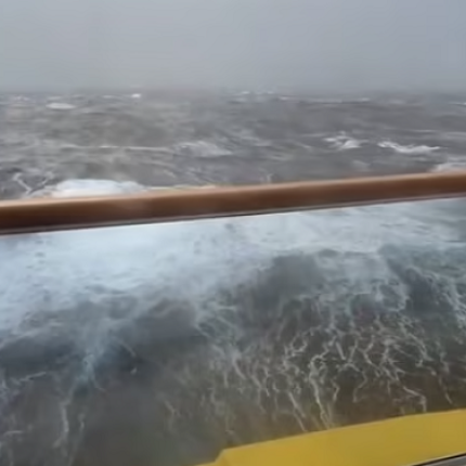 καταιγίδα κρουαζιερόπλοιο