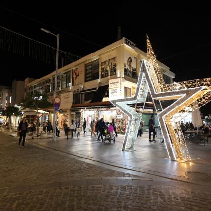 Χριστουγεννιάτικος στολισμός Ηράκλειο