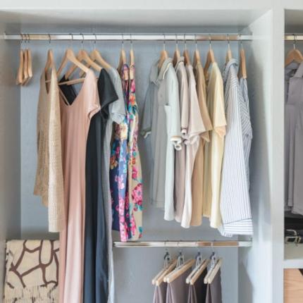 ρούχα - ντουλάπα