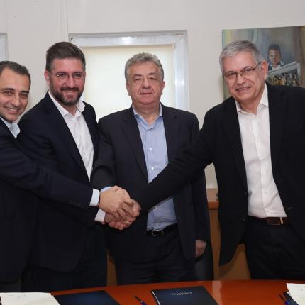 κορακιά υπογραφές