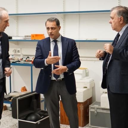 σενετακης - ατομικη ενεργεια