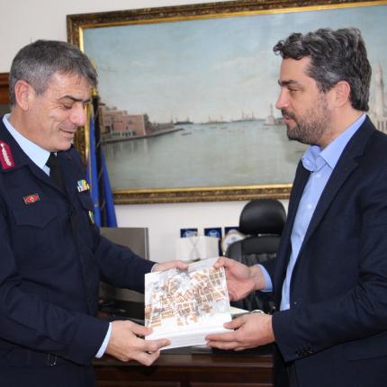 Σπυριδάκης - Σημανδηράκης