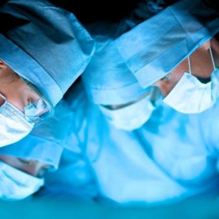 γιατροί - χειρουργείο 