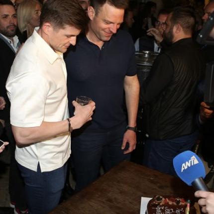 Κασσελάκης γενέθλια έξω