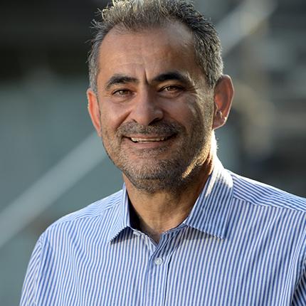 μανώλης χαιρέτης