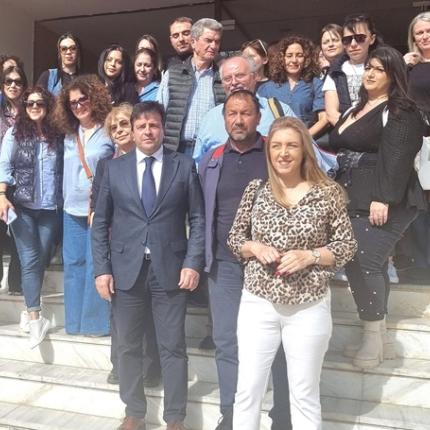 συμβασιουχοι περιφερειας