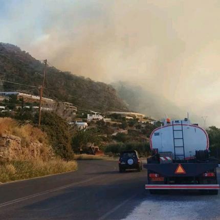 φωτιά ιεράπετρα