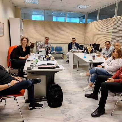 Περιοδεία κλιμακίου του ΚΚΕ στο Αεροδρόμιο Ηρακλειου