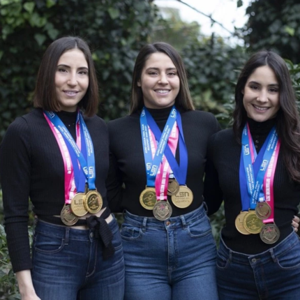 ΠΟΛΟ ΑΔΕΛΦΕΣ