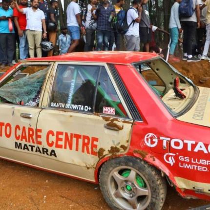 Σρι Λάνκα: Επτά νεκροί σε αγώνα αυτοκινήτων,
