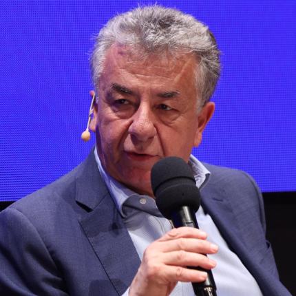 αρναουτακης