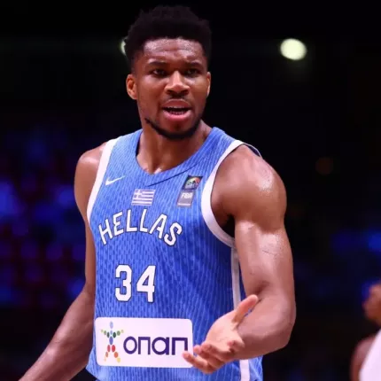 Αντετοκούμπο 