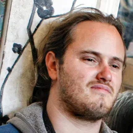 επιθεση πελοζι