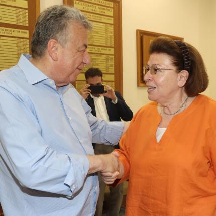 Μενδώνη