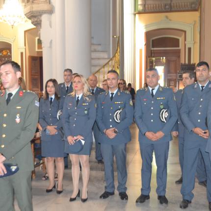 απόστρατοι