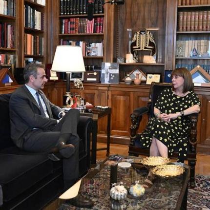 Μητσοτακης - Σακελλαροπούλου