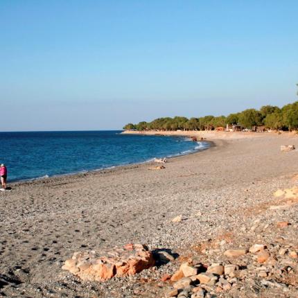 παραλία Ταυρωνίτης
