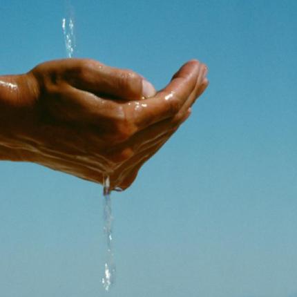 νερό - χέρια - λειψυδρία 