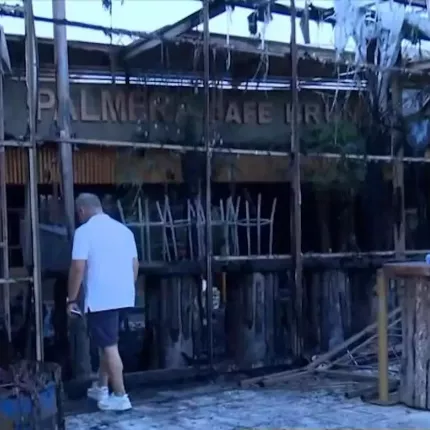 φωτια θεσσαλονίκη καφε μπαρ