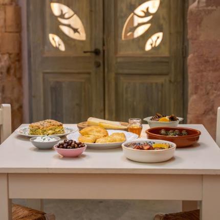 τραπέζι - κρητική κουζίνα