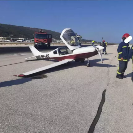 μονοκινητήριο Ρόδος