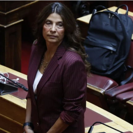 πόπη τσαπανίδου