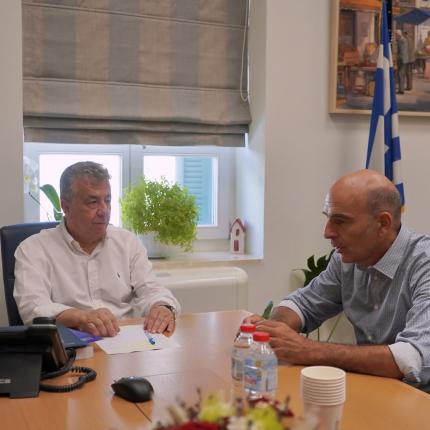 Συνάντηση Περιφερειάρχη Κρήτης με τον Δήμαρχο Καντάνου – Σελίνου