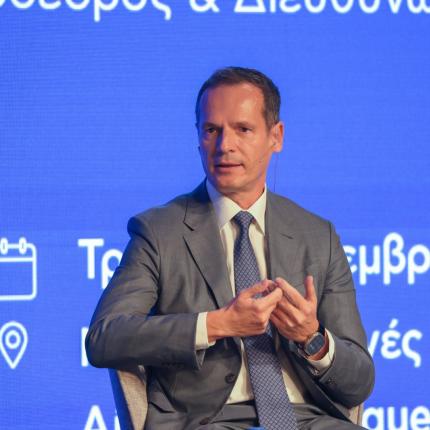 Μάνος Μανουσάκης