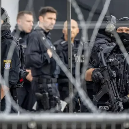 πρεσβεία πυροβολισμοί