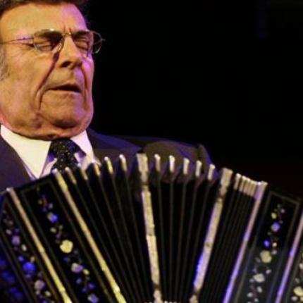 "Έφυγε" ο θρύλος του αργεντίνικου τάνγκο Λεοπόλντο Φεντερίκο