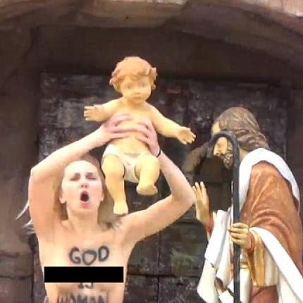 Οι FEMEN "απήγαγαν" τον Ιησού από τη φάτνη!