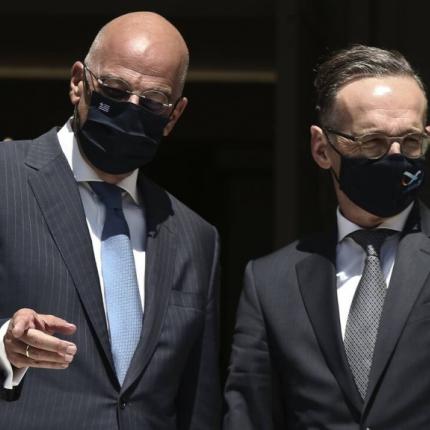 Δένδιας - Μάας