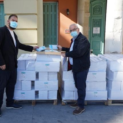 μάσκες περιφέρεια