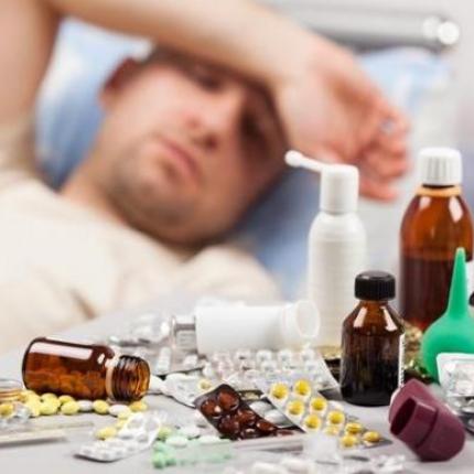 SOS από τους γιατρούς! «Οχι» στην αλόγιστη χρήση αντιβιοτικών απέναντι στη γρίπη