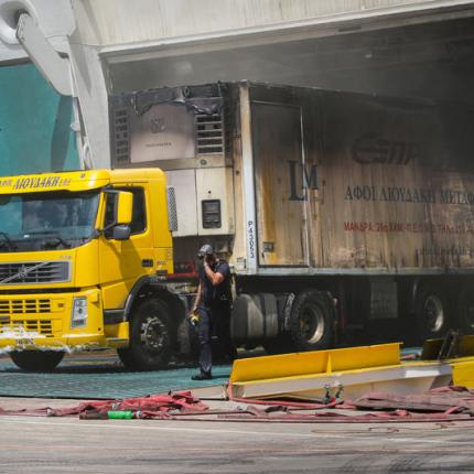 βενιζελος νταλικες.jpg