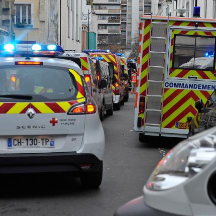 Ανθρωποκυνηγητό για τους δράστες του μακελειού στο Charlie Hebdo