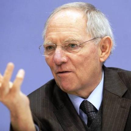 Β.Σόιμπλε: Υπερβολική η ρευστότητα από την ΕΚΤ - Άκαιρο να συζητάμε νέα βοήθεια προς την Ελλάδα