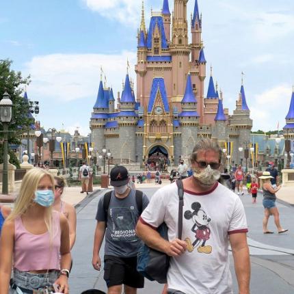 Walt Disney κορωνοϊός