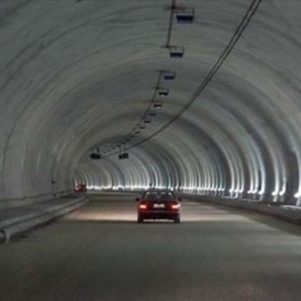 σήραγγα τεμπών