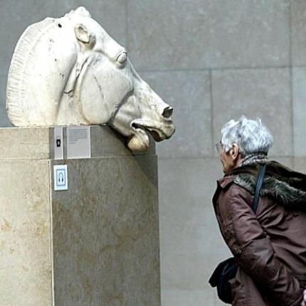 "Bομβαρδίζουν" την Telegraph για το προκλητικό δημοσίευμα της για τα γλυπτά του Παρθενώνα