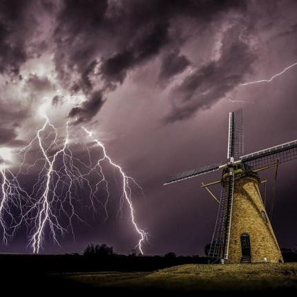 960_supx-storm-over-holland.jpg