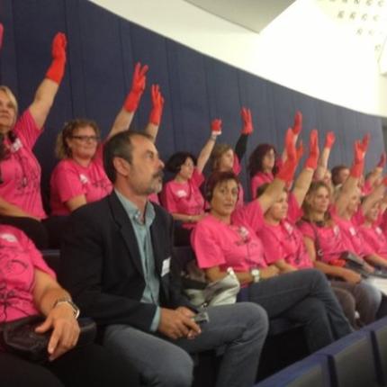 Οι καθαρίστριες του Υπουργείου Οικονομικών στο BBC!